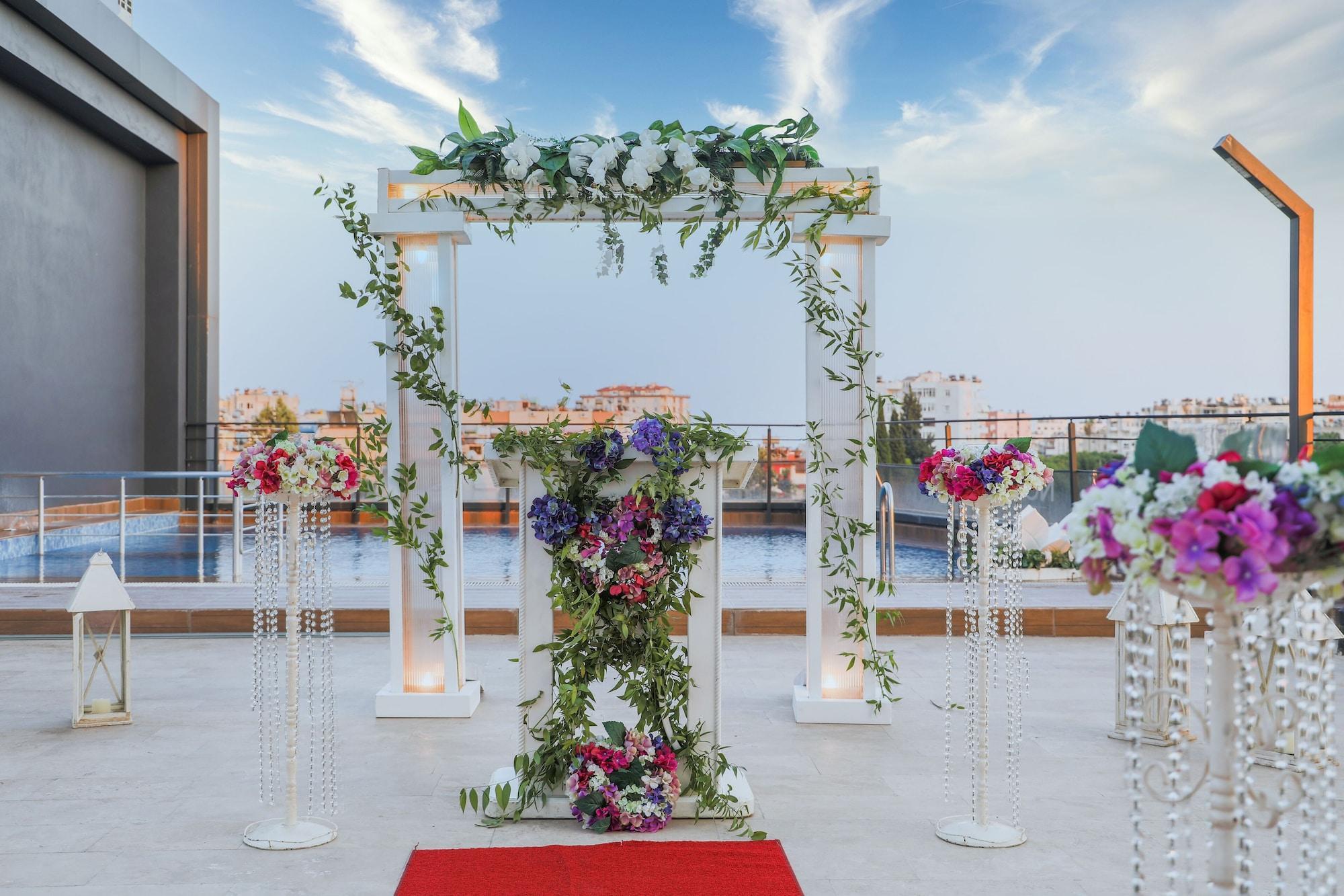 Noax Hotel Mersin  Exteriör bild